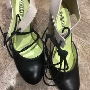 Seychelles vintage style heels